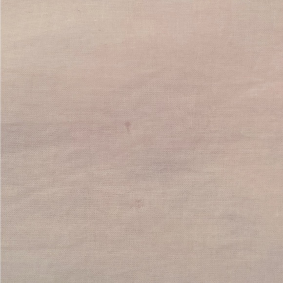 ❄️ Elegant Winter sheer tablecloth, approx 59 x 84”, embroidered snowflakes. - Picture 10 of 14